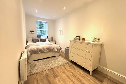 2 bedroom flat to rent, Park Avenue, Liverpool