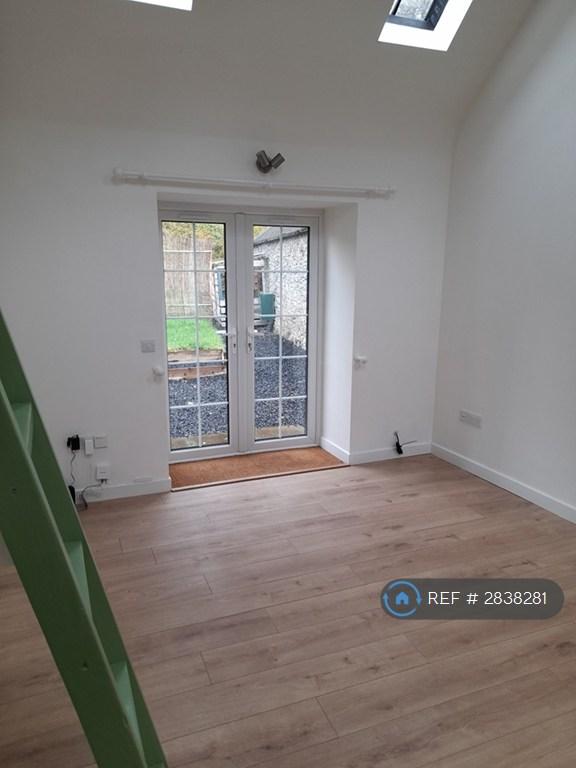 Sitting Area, Door To Garden