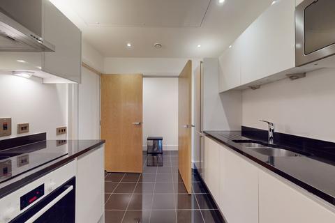 2 bedroom flat to rent, Winchester Road