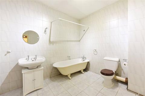 1 bedroom duplex for sale, St. Georges Square, Limehouse, London, E14