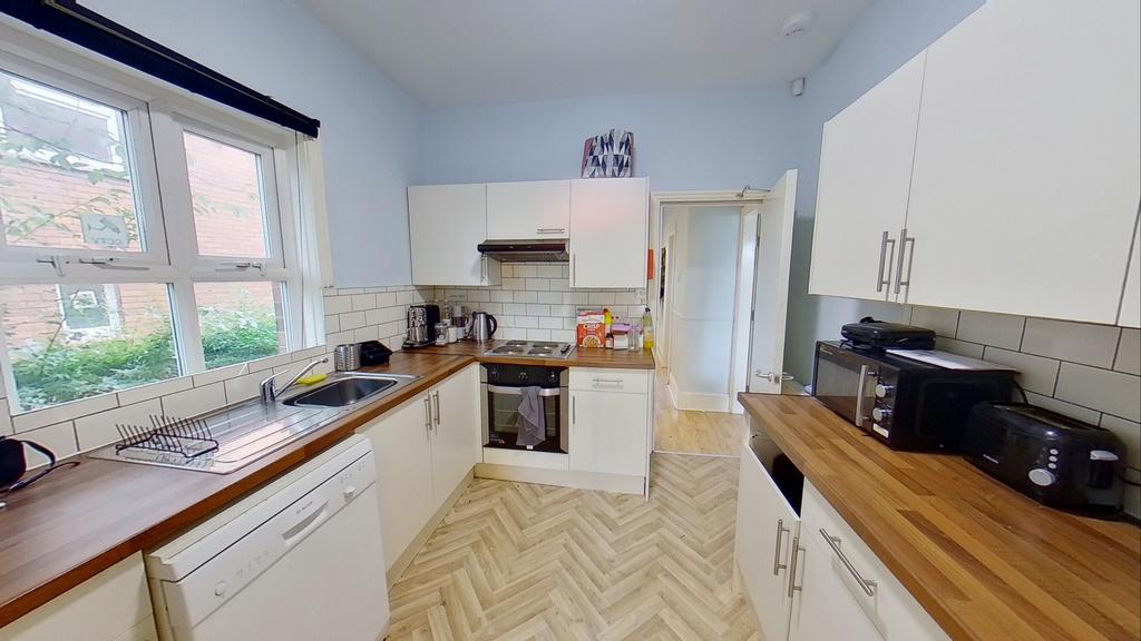 St-Michaels-Lane-02012022142043