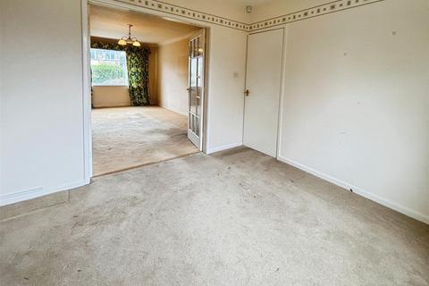 undefined, Woodland Crescent, Bradford BD9