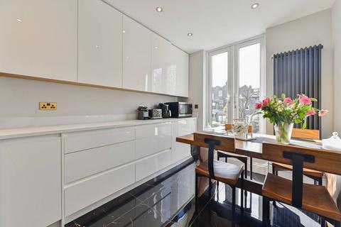 3 bedroom house for sale, Dempster Road, The Tonsleys, London, SW18