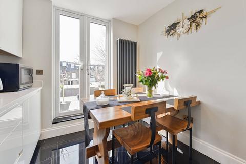 3 bedroom house for sale, Dempster Road, The Tonsleys, London, SW18