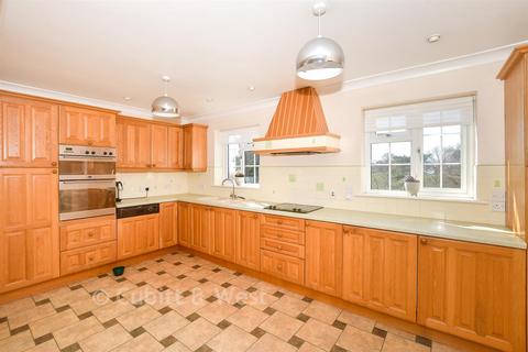 4 bedroom detached house for sale, Wilderness Lane, Uckfield TN22