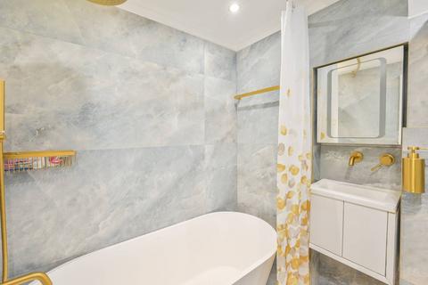 2 bedroom flat for sale, Finborough Road, Chelsea, London, SW10