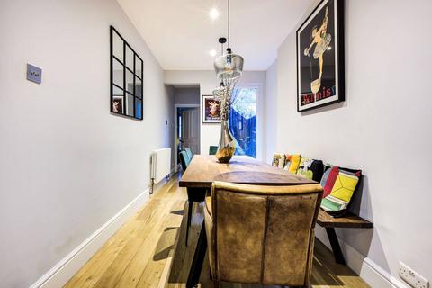 2 bedroom maisonette for sale, Earls Court Square, Earls Court, London, SW5