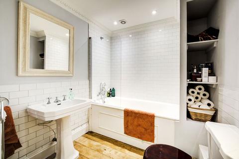 Earls Court Square, Earls Court, London, SW5