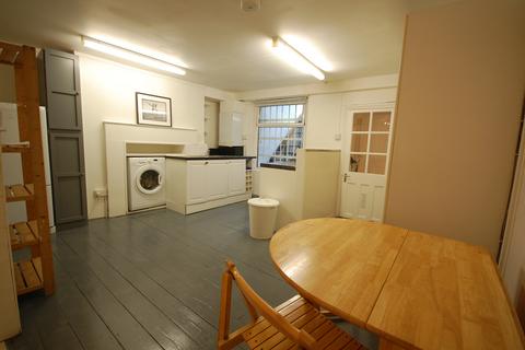 undefined, Chiswick High Road, London W4