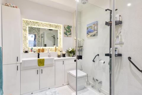undefined, Broadmead, Nottingham NG14