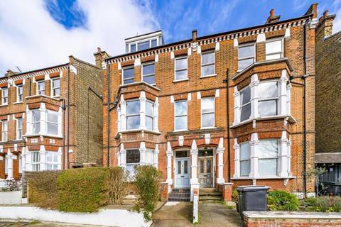 3 bedroom flat for sale, Savernake Road, South End Green, London, NW3