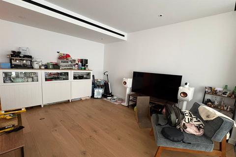 1 bedroom apartment to rent, Oakley House, Electric Boulevard, Battersea, London, SW11