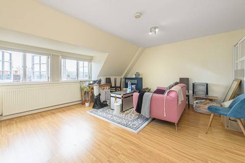 1 bedroom flat to rent, Heathview Court, Hampstead Garden Suburb, London, NW11