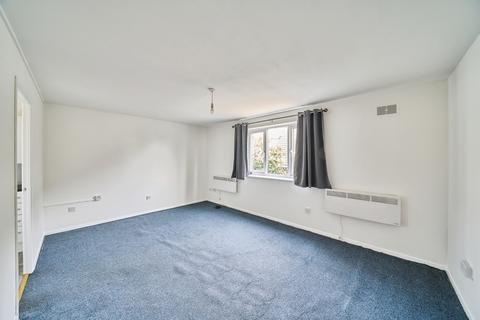 undefined, Thant Close, London, E10