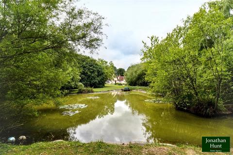 4 bedroom detached house for sale, Dassells, Braughing SG11