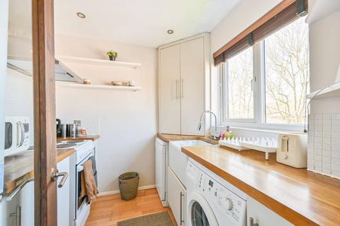 1 bedroom flat for sale, Trenmar Gardens, Kensal Green, London, NW10
