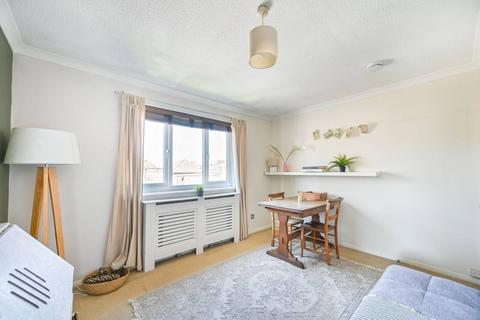 1 bedroom flat for sale, Trenmar Gardens, Kensal Green, London, NW10