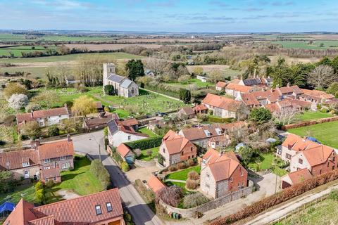 undefined, Holt Road, Field Dalling