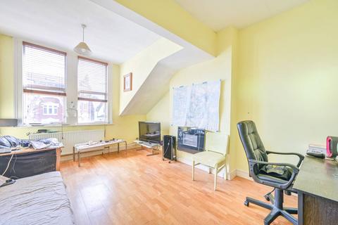 2 bedroom flat for sale, Chichele Road, Willesden Green, London, NW2