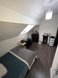 4 bedroom semi-detached house to rent, Harborne Park Road, Harborne, Birmingham