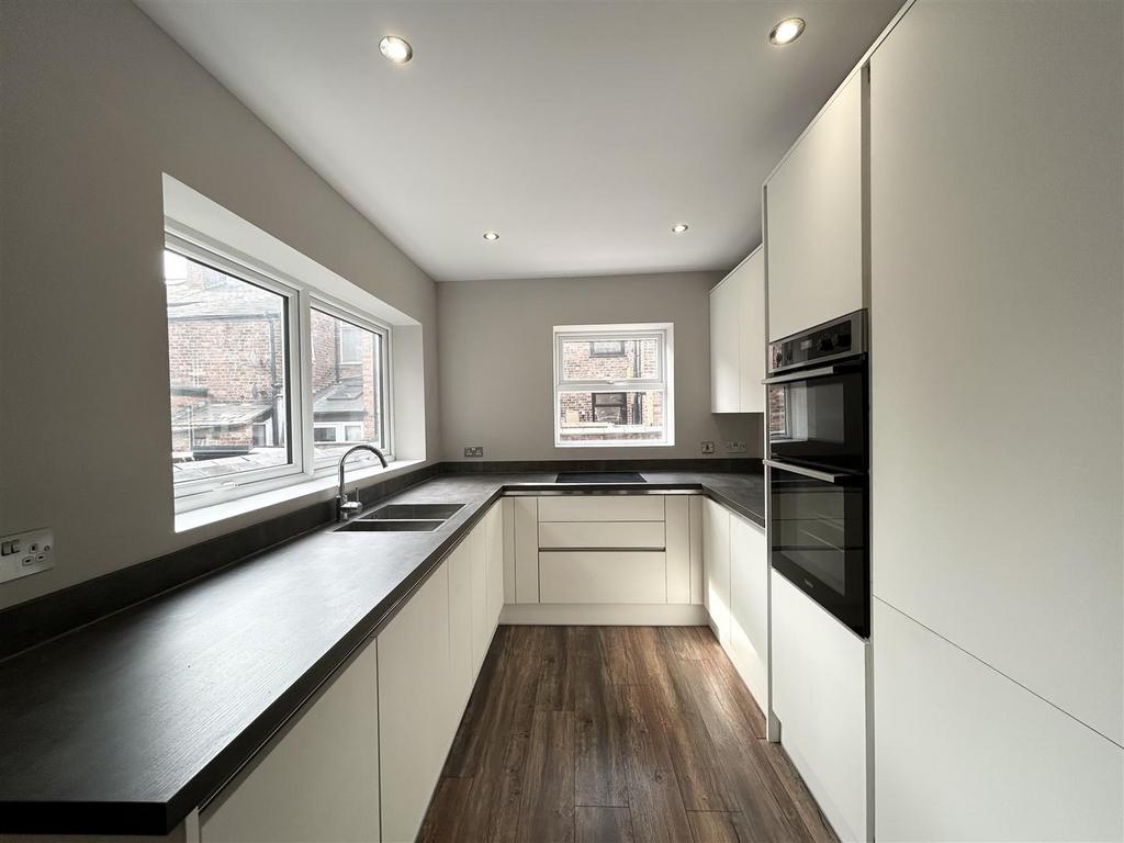 1 A1 AB5 A9-9 E19-491 C-A968-A9 E1 F94074 F0.jpg