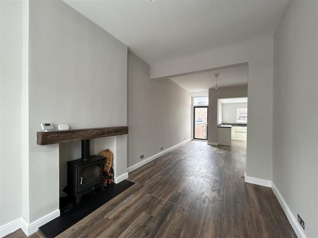 DFC702 F7-159 F-4 CC0-9 AE6-579 F22 EFA626.jpg