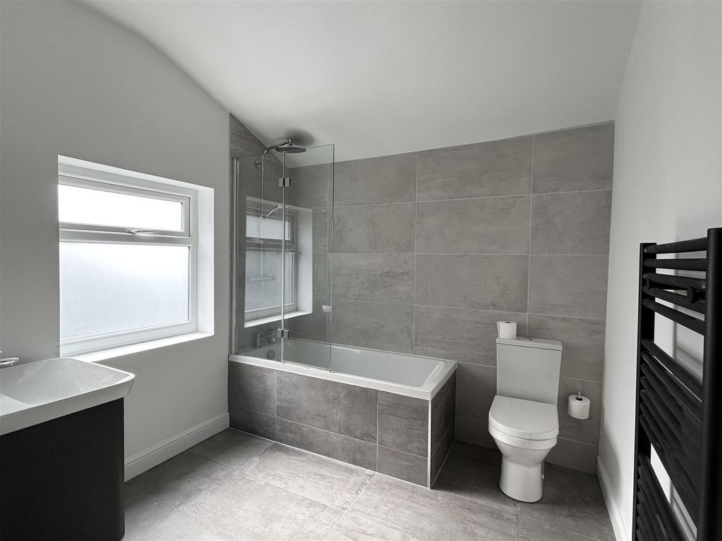 F4534 E5 D-2646-4054-9 FE4-D5 EAD9 C775 E9.jpg