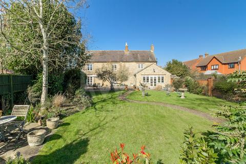 3 bedroom detached house for sale, Long Street Road, Hanslope, Milton Keynes,, MK19