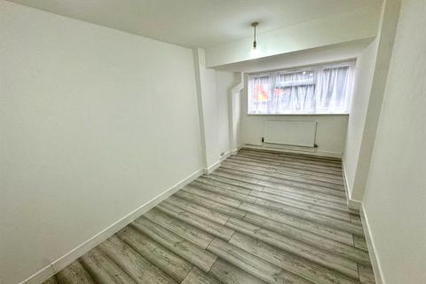 undefined, Bedser Drive, Greenford, UB6 0SE