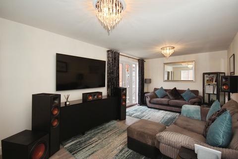 3 bedroom detached house for sale, De Stretford Drive, Bishops Tachbrook, Leamington Spa