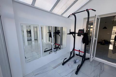 undefined, Academia Avenue, BROXBOURNE