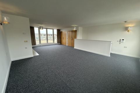 2 bedroom duplex to rent, Forum House, Empire Way