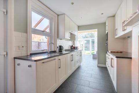 3 bedroom semi-detached house for sale, Gloucester Road, NEWBURY, RG14