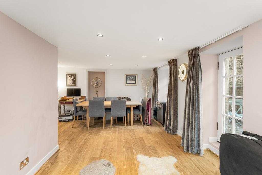 31 Ann Street 52