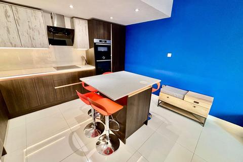 2 bedroom apartment for sale, Sapphire Heights, Tenby Street North, Birmingham, B1