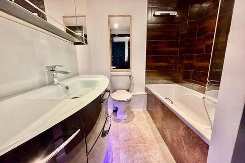 2 bedroom apartment for sale, Sapphire Heights, Tenby Street North, Birmingham, B1