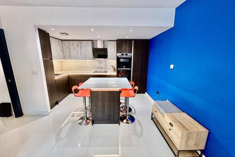 2 bedroom apartment for sale, Sapphire Heights, Tenby Street North, Birmingham, B1