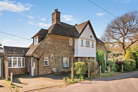 3 bedroom detached house for sale, Aveley Lane, Farnham, Surrey