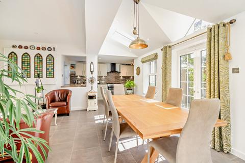 3 bedroom detached house for sale, Aveley Lane, Farnham, Surrey