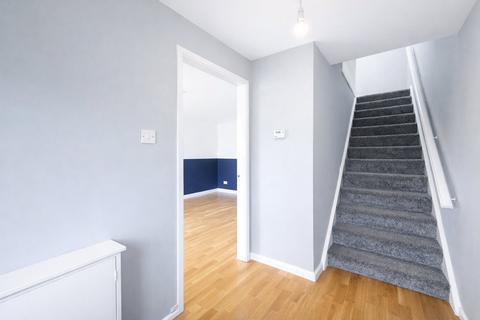 3 bedroom terraced house to rent, Stratford, Glasgow G74