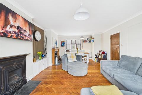 3 bedroom end of terrace house for sale, 22 Prendergast, Haverfordwest