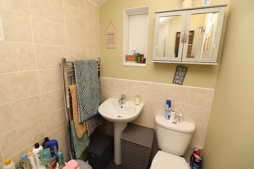 Ground Floor Bathroom / WC