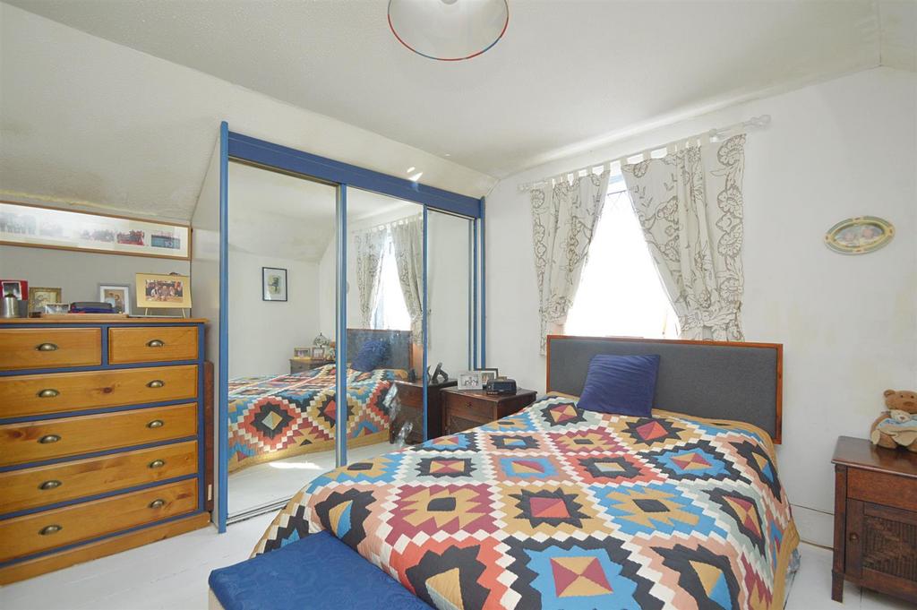 Bed1.jpg