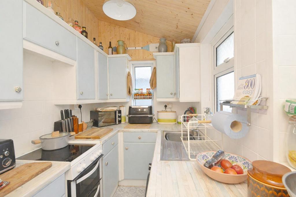 Kitchen.PNG