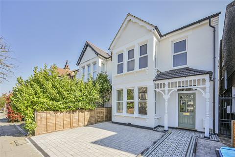 undefined, Brownlow Road, London, N11