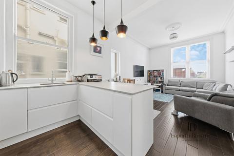 2 bedroom flat for sale, Chichele Road, NW2