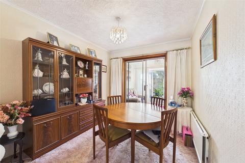 undefined, Whitley Wood Road, Reading, Berkshire, RG2