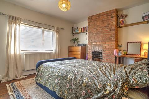 3 bedroom terraced house for sale, Dixon Street, Old Town, Swindon, SN1