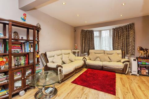 3 bedroom terraced house for sale, Roxeth Green Avenue, Harrow