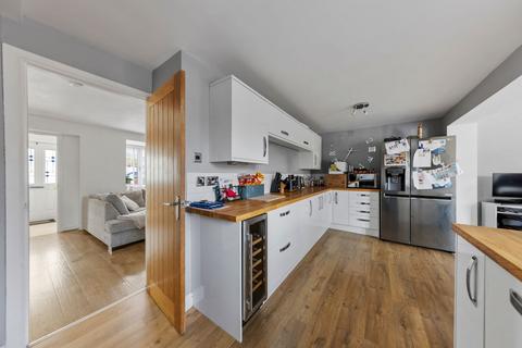 3 bedroom semi-detached house for sale, Harlow Close, Thelwall, WA4